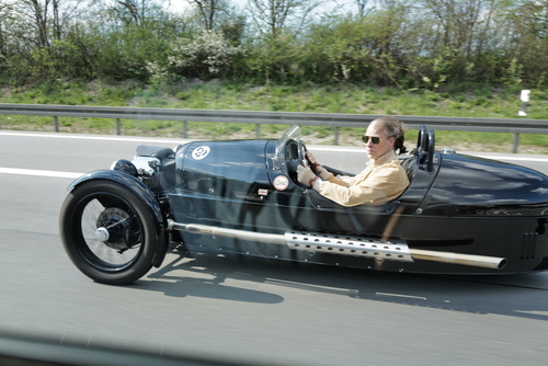 Jochen Rindt wird in Mainz geboren (1942)