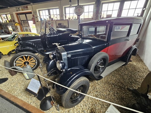 Der US-amerikanische Autobauer Horace Elgin Dodge wird in Niles, Michigan geboren (1868)