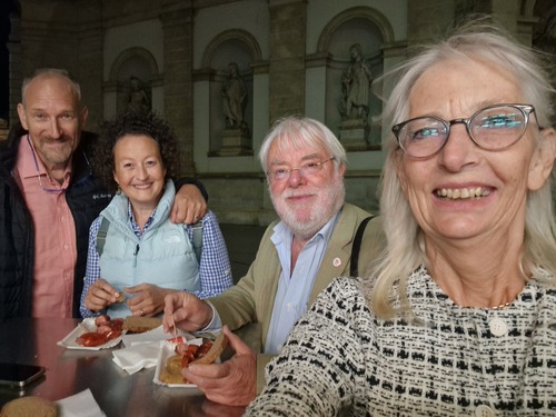 Solar One, das erste durch Sonnenenergie versorgte Haus der Welt, wird fertiggestellt (1973)