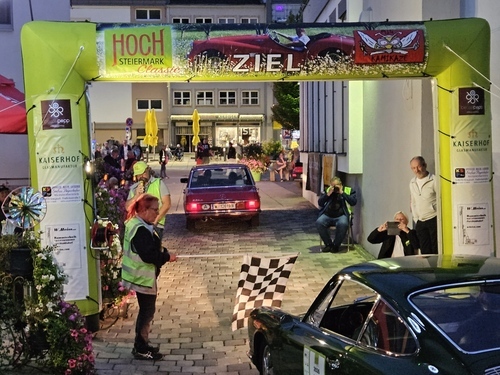 Die Rollfähre Korneuburg-Klosterneuburg wird feierlich eröffnet (1935)
